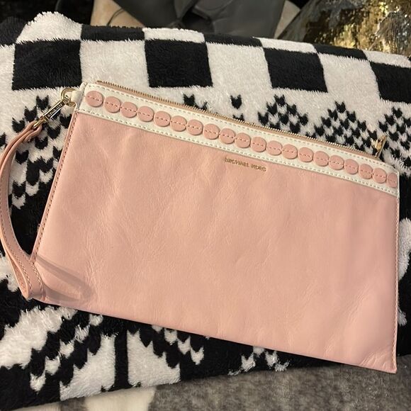 Michael Kors Analise Xl wristlet/wallet/clutch/ card case leather - Picture 8 of 8